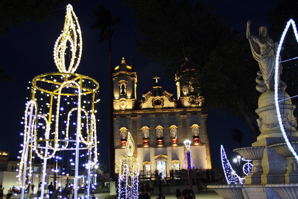 Iluminação de Natal na Praça do Bonfim