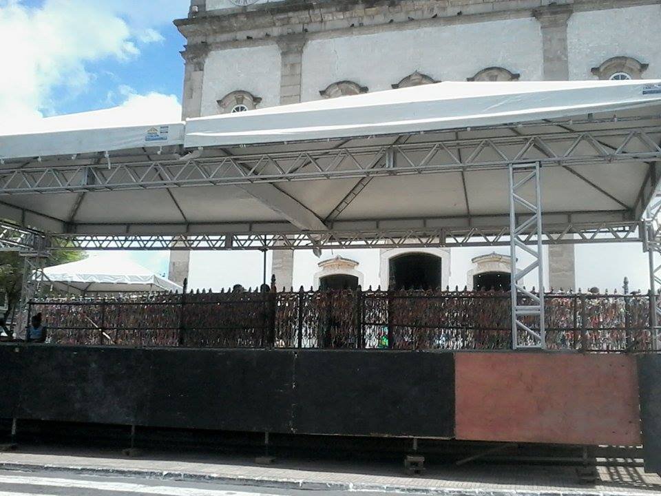 Preparativos para a solenidade de abertura da Porta Santa