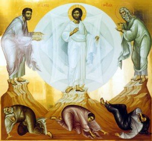Fiis refletem durante Viglia da Transfigurao